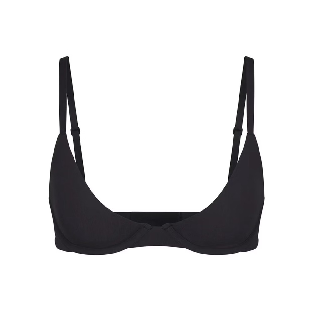 SKIMS Fits Everybody Plunge Bra | Onyx